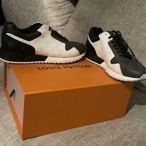 Louis Vuitton Sneakers